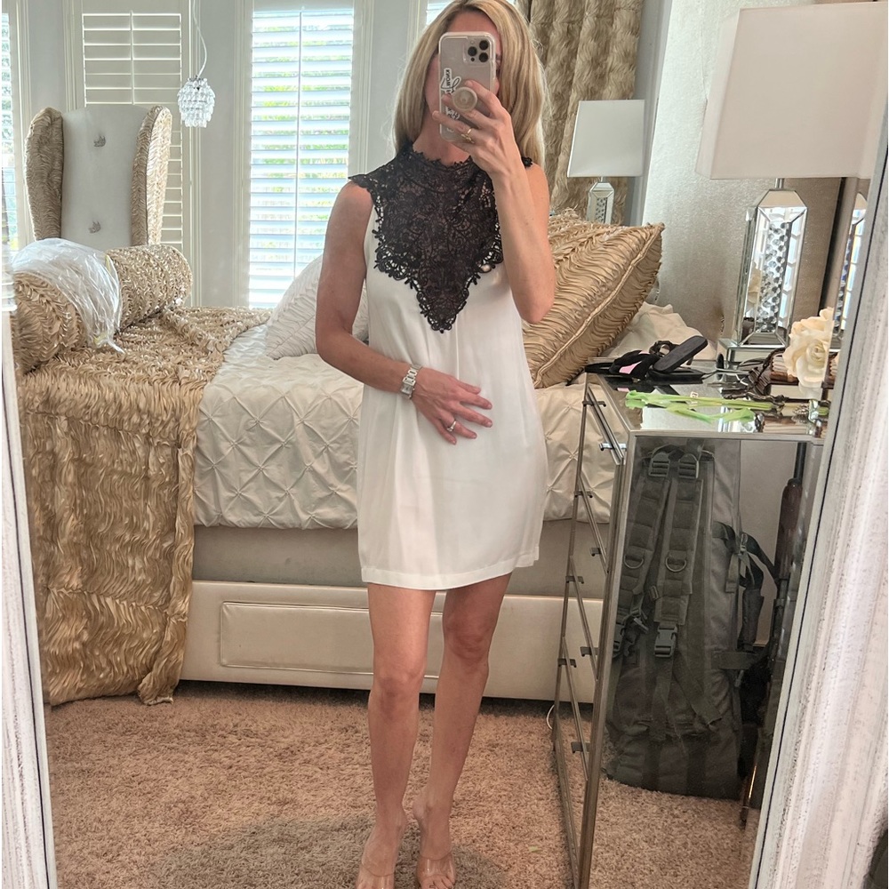 Audrey 3+1 Designer Lace Black and White Cocktail Homecoming Dress Size Small